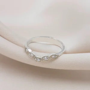 Kavisli Yarım Sonsuzluk Bandı Gümüş Yüzük